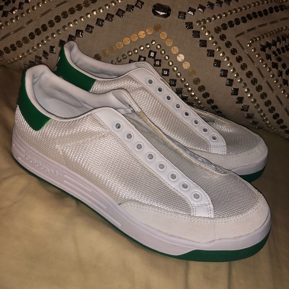 Adidas Rod Laver sneakers with NO LACES